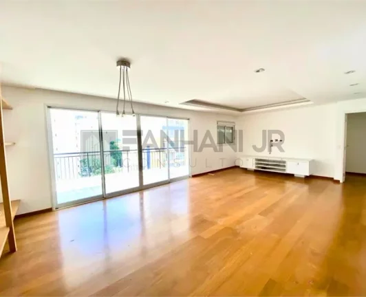 Imagem Imperdível oportunidade: Apartamento de luxo no Itaim Bibi com 3 suítes, 2 salas e 3 vagas de garagem!