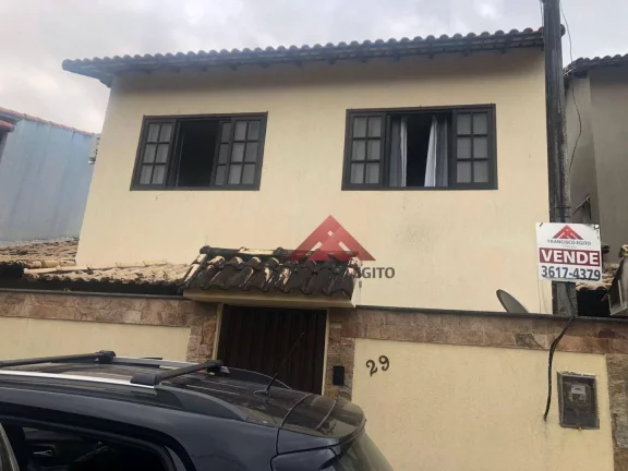 Imagem Casa com 2 dormitórios à venda, 195 m² por R$ 450.000,00 - Tribobó - São Gonçalo/RJ