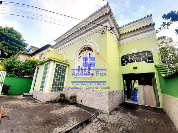 Imagem Casa com 5 quartos, 2 suítes, quintal, garagem para 3 carros, terreno 12X35, à venda, 215 m² por R$ 630.000 - Méier - Rio de Janeiro - RJ