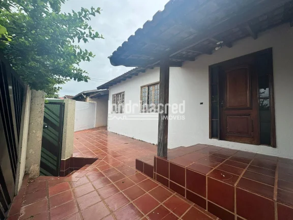 Imagem Casa à venda no Conjunto Residencial Antares, com 300m² de terreno, 89,30m² de área construída, 3 dormitórios, suíte, quintal grande e vaga para 3 carros!