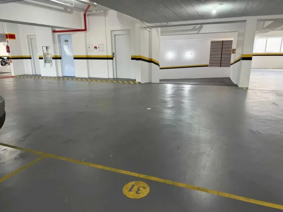 Imagem Apartamento com 2 dormitórios sendo 1 suíte e 1 vaga de garagem em Balneário Camboriú