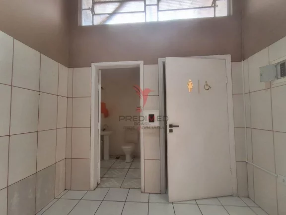 Imagem Vendo Excelente Sobrado Comercial na Rua Moraes Barros em Piracicaba