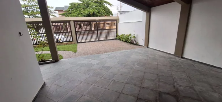 Imagem CASA LADO PRAIA PROXIMA AO CENTRO 4 DORMITORIOS