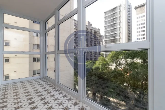 Imagem Apartamento de luxo no Jardim Paulista: 3 quartos, 3 suítes, 2 salas, 2 banheiros, 1 vaga, 141,32 m² - São Paulo-SP.