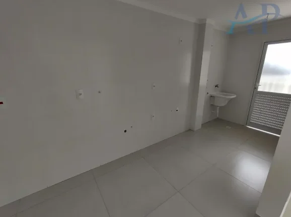 Imagem Apartamento com 3 Dormitórios em Praia Grande Próximo à Praia