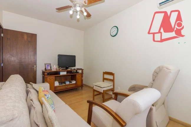 Imagem No Moinhos de Vento, 139 m², 2 vagas e infraestrutura.
