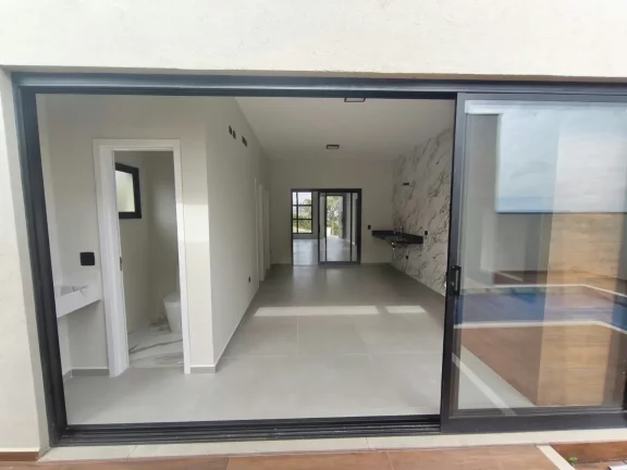 Imagem Casa térrea à venda com 4 quartos, sendo 2 suítes, no condomínio Alto da Floresta, Bom Jesus dos Perdões - SP