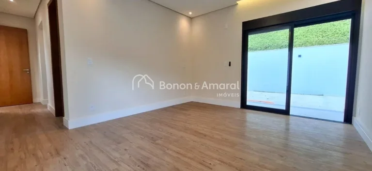 Imagem Se você busca um estilo de vida sofisticado e repleto de conforto, esta *LINDA CASA TÉRREA, NOVÍS...