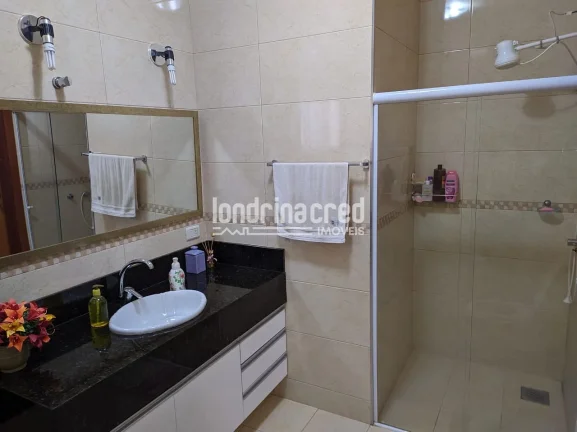 Imagem Casa à venda 4 Quartos, 1 Suite, 4 Vagas, 250M², Santa Mônica, Londrina - PR