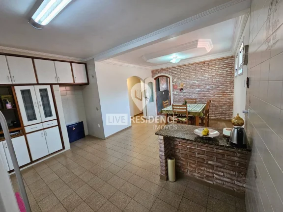 Imagem Casa a venda em Bairro bem localizado em Itatiba