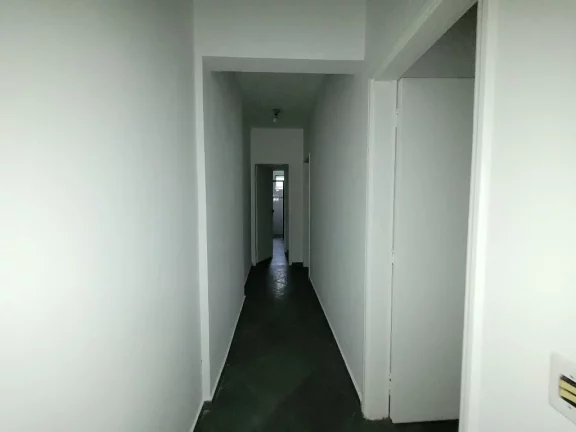 Imagem PITANGUEIRAS – NA QUADRA DA PRAIA, APARTAMENTO AMPLO, CLARO E SUPER AREJADO, LAZER NO PRÉDIO E 02 VAGAS DE GARAGEM.