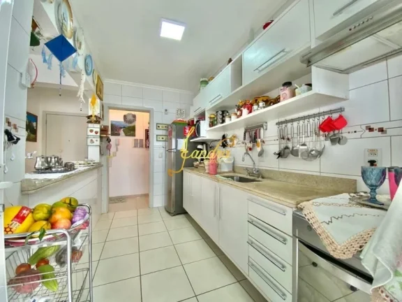 Imagem Apartamento com vista parcial na avenida a 50m do mar