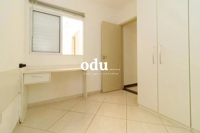 Imagem Um sobrado que une o conforto de uma casa com a praticidade e segurança de um condomínio. Com 100 ...