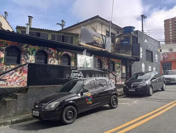 Imagem Vende casa e salões comerciais já com Renda, são 250m², 1 Casa de 4 cômodos, Restaurante, Salão e 1 Bar no Jardim Haydee em Mauá-SP
