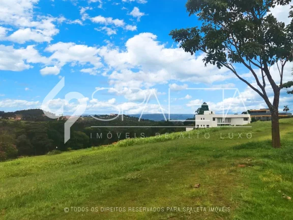 Lote incrível próximo à entrada do condomínio à venda na Fazenda Serrazul I