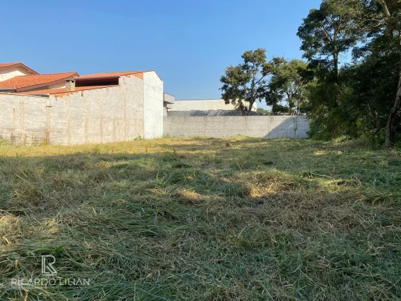 Imagem Descubra o seu refúgio de luxo no coração do Jardim dos Pinheiros, em Atibaia!