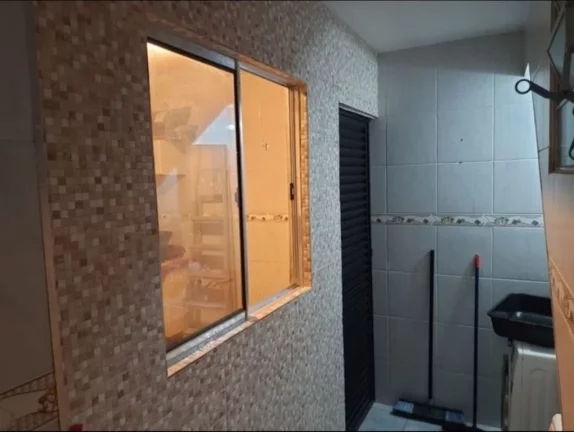 Imagem Casa com 4 dormitórios à venda PROXIMO A PRAIA DIVISA COM TUPI E OCEAN 94 m² por R$ 410.000 - Vila Assunção - Praia Grande/SP