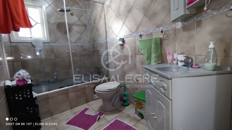 Imagem Sobrado 3 andares c/ piscina no Moinhos de Vento, Canoas