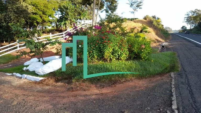 Imagem SÍTIO Á VENDA EXCELENTE OPORTUNIDADE EM ITAMOGI - Varias represas - Piscina - Chalé - Palco para shows