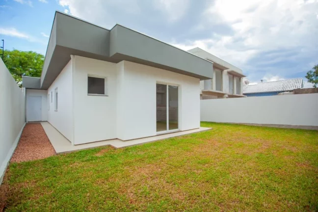 Imagem Belíssima casa no Solar do Campo em Campo Bom de 3 quartos sendo 1 suíte e 134 metros contruídos