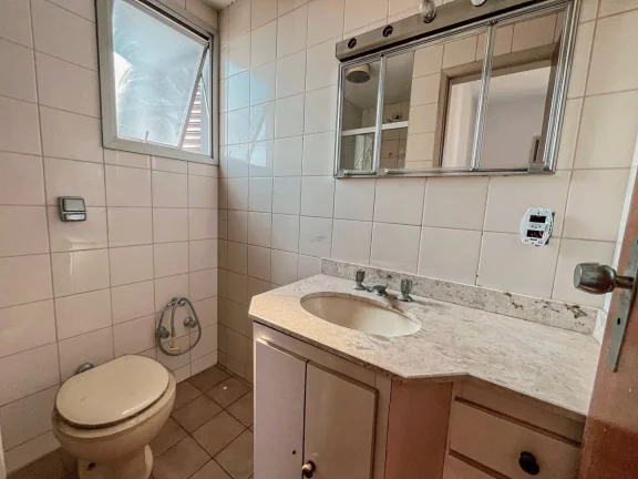 Imagem Apartamento com Sacada Perdizes 3 dormitórios, 1 suíte, 2 vagas de Garagem. Edifício com Piscina e Churrasqueira