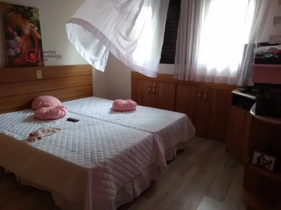 Imagem APARTAMENTO A VENDA NO TATUAPÉ COM 4 SUITES, 4 VAGAS DE GARAGEM + DEPÓSITO. VARANDA COM CHURRASQUEIRA A CARVÃO. SUPER PRIVATIVO, 1 POR ANDAR.
