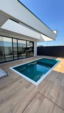 Imagem Casa Térrea, 3 Dormitórios( 3 suítes), 4 vagas, Condomínio Santa Mônica.