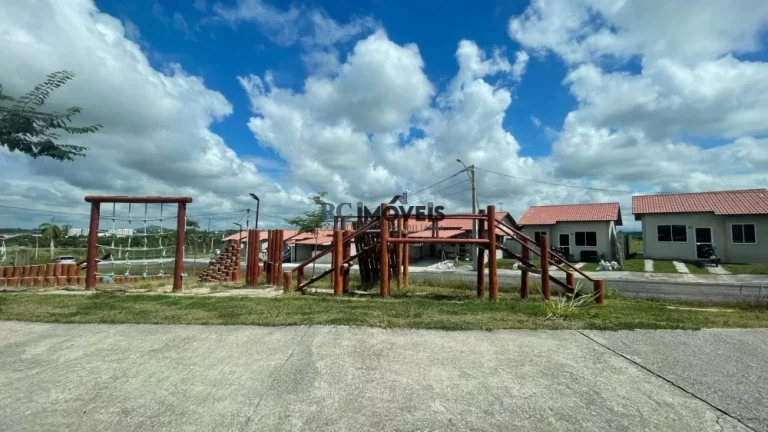 Imagem Casa a Venda no bairro Três Pontes - Itaboraí, RJ