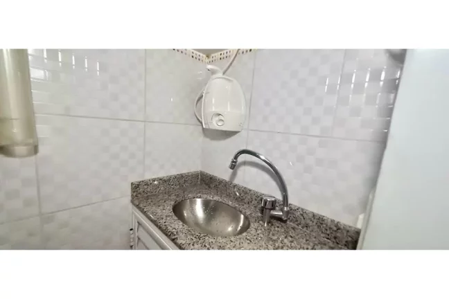 Imagem Sala comercial de 33m² com VAGA a venda ao lado do metro Cinelândia, mobiliada e pronta para uso.