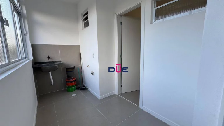 Imagem Apartamento com 2 dormitórios à venda, 83 m² por R$ 530.000,00 - Encruzilhada - Santos/SP