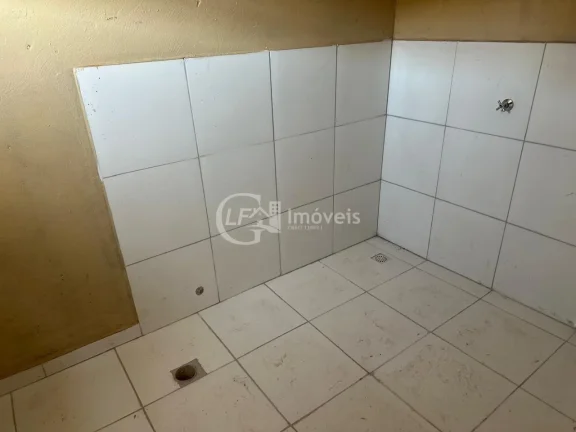 Imagem Aluguel de Barracão Comercial em Ribas do Rio Pardo-MS, Bairro Vale do Sol, 600m², 1 Banheiro!