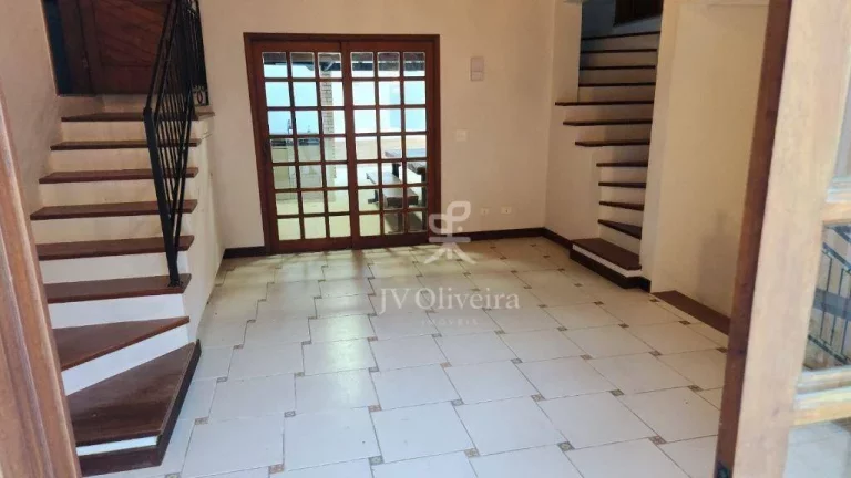Imagem Casa em condomínioà venda, 322 m² com 3 suítes, 5 banheiros, 3 vagas - Granja Viana II - Cotia/SP
