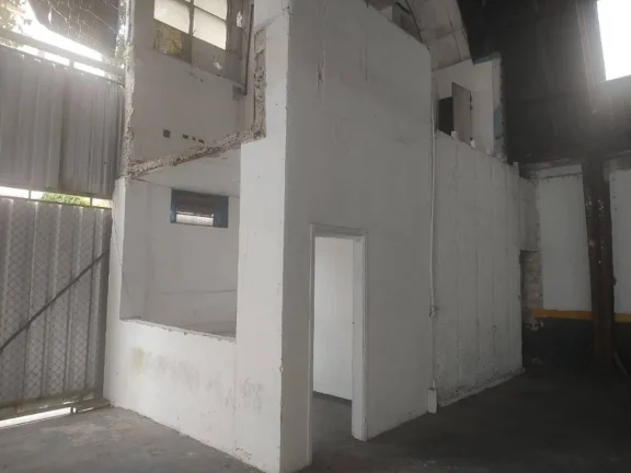 Imagem Galpão para Alugar com 944m² e 70 vagas!!!