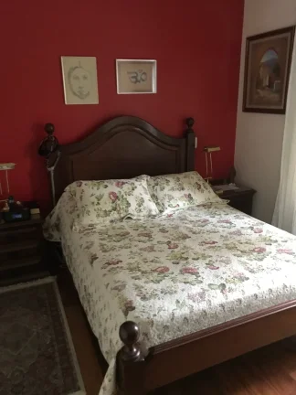 Imagem Apartamento 133 M², 3Q, 3 Suítes, 5 Banheiros, 3 Vagas, Varanda, Lavabo, Piscina, Quadra de tênis, Academia, Sauna, Salão de Festas e Salão de Jogos.