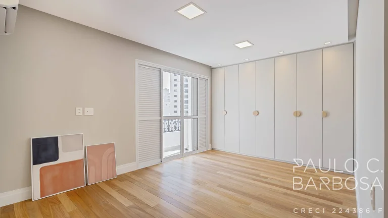 Imagem Vila Nova Conceição - 2 Dormitórios (1 Suíte) - 1 vaga - 130m² - Reformado