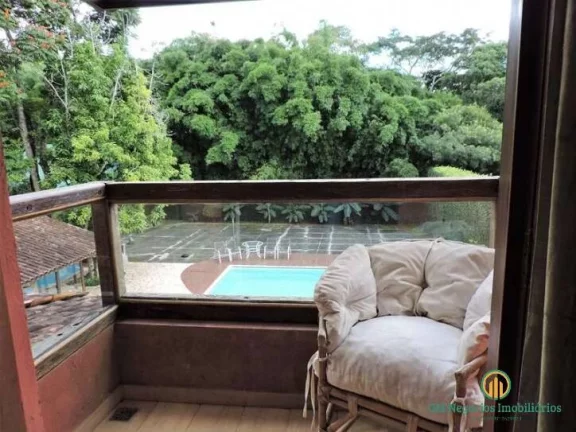 Imagem Casa com 4 dormitórios (2 suites) - Piscina, estúdio externo, SPA!