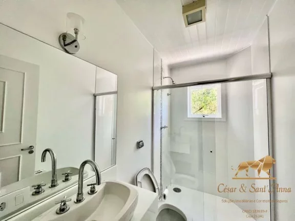 Imagem Linda casa a venda em Condomínio Fechado em Campos do Jordão-SP