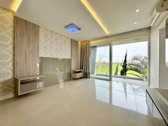 Imagem Casa em Condominio 4 Dormitórios - Bairro Zona Nova