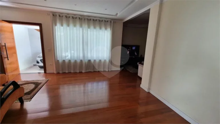 Imagem Casa à venda com 3 quartos, sendo 3 suítes, em Vila Sônia, São Paulo - SP