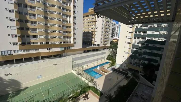 Imagem Apartamento mobiliado 3 dormitórios sendo 1 suíte e 1 vaga no Bairro Itacorubi em Florianópolis/SC
