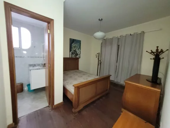 Imagem PITANGUEIRAS - NA SEGUNDA QUADRA DA PRAIA, 134,62 M² ÚTEIS, VAGA DE GARAGEM NO PRÉDIO, EXCELENTE APARTAMENTO, AMPLO APARTAMENTO CLARO E AREJADO.