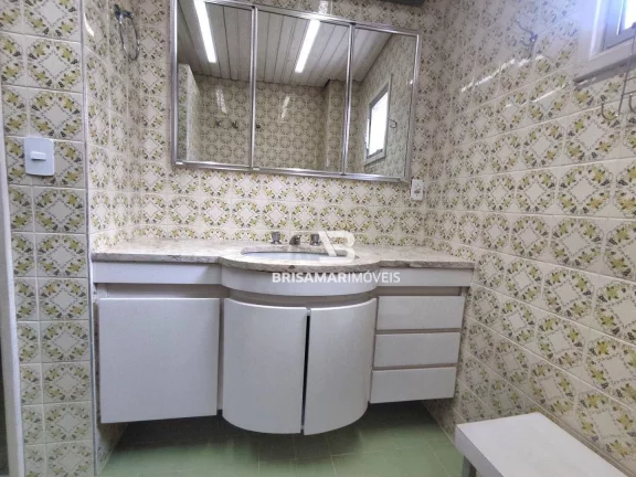 Imagem PITANGUEIRAS - UMA QUADRA DA PRAIA , LOCALIZAÇÃO PRIVILEGIADA, GARAGEM DEMARCADA NO PRÉDIO.