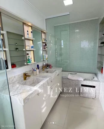 Imagem Apartamento Quadra Mar para Venda em Itapema, CENTRO, 3 dormitórios, 3 suítes, 4 banheiros, 2 vagas