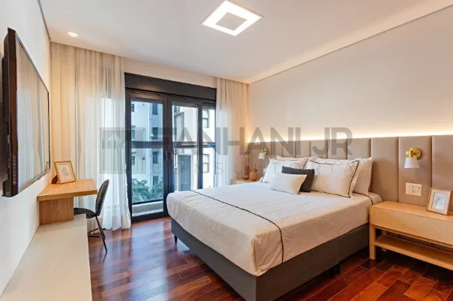Imagem Imperdível: Apartamento de alto padrão com 3 suítes e 3 vagas no Jardim Paulista, São Paulo - SP! Confira já!