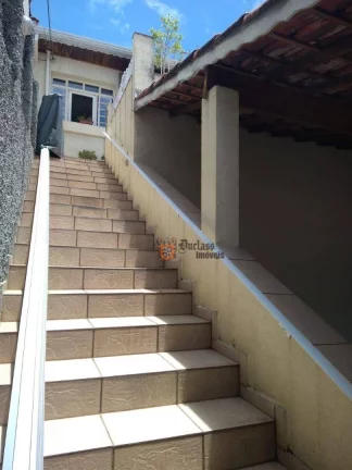 Imagem Sobrado com 3 dormitórios à venda, 147 m² por R$ 700.000,00 - Taboão - Bragança Paulista/SP