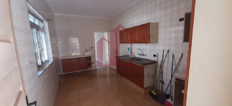Imagem Casa Comercial com 6 Salas no Centro de Franco da Rocha-SP: Venda ou Locação com 3 Vagas de Garagem!