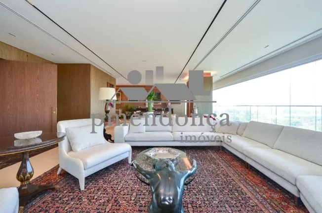 Imagem Apartamento lindíssimo na Rua Curitiba em frente ao parque do Ibirapuera com 332m².