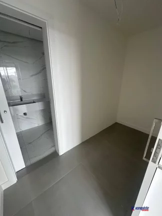 Imagem CASA DE ALTO PADRÃO COM PISCINA E SUÍTES LUXUOSAS: CONFORTO E SOFISTICAÇÃO