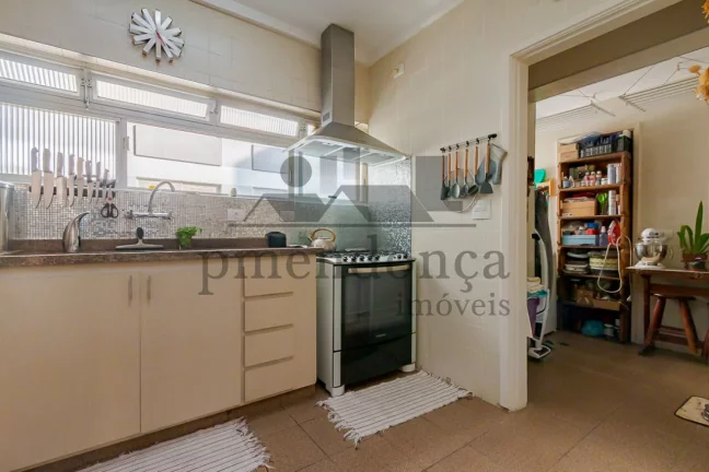 Imagem Apartamento na Alameda Lorena com 123m², 3 quartos (1 suíte) e 1 vaga.
