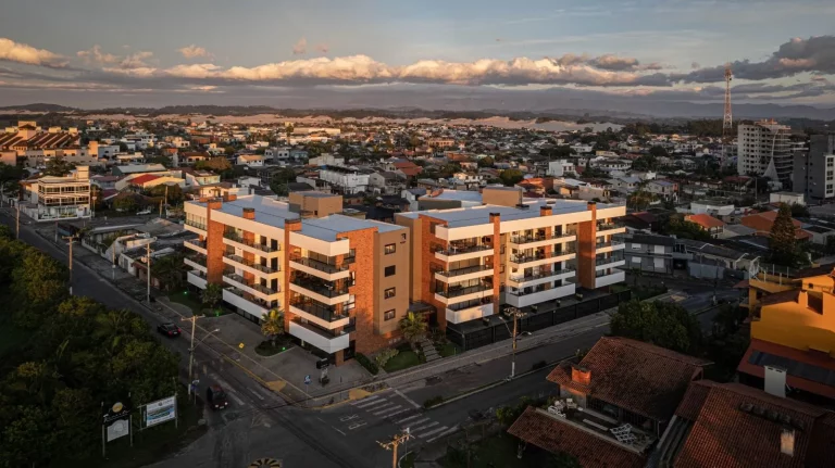 Imagem Apartamento à venda em Torres, Praia da Cal, com 3 quartos, 174m²